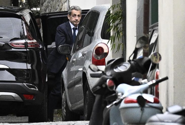 France : huit jours de libert&eacute; pour Nicolas Sarkozy, avant son incarc&eacute;ration &agrave; partir du mardi 21 octobre &agrave; la prison de la Sant&eacute;