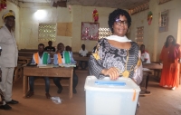 Côte d&#039;Ivoire : 8 millions d&#039;électeurs aux urnes pour les élections municipales et régionales, début paisible des votes