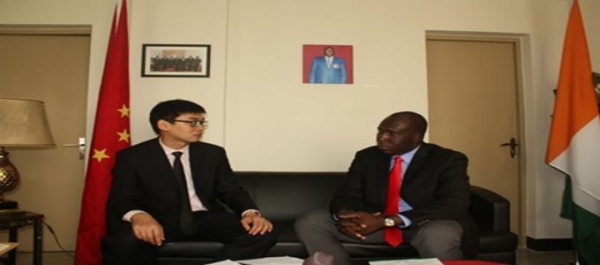 Une délégation d’eximbank chez l’ambassadeur de Côte d’Ivoire en Chine