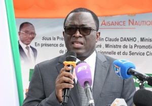 Côte d&#039;Ivoire/ Infrastructure sportive : Le ministre Daho Paulin annonce la formation de 5000 jeunes en natation et sauvetage