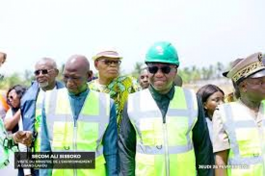 Côte d'Ivoire : le ministre Abou Bamba satisfait des travaux de stabilisation du cordon sableux de Grand-Lahou