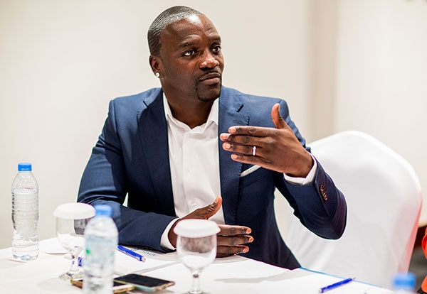 Le rappeur Akon a mobilisé un milliard de dollars pour financer des projets en Afrique