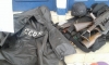 De l&#039;équipement militaire abandonné par les assaillants au commissariat du 16ème arrondissement de Yopougon (Photo LDA)