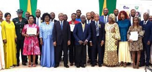 Côte d&#039;Ivoire: Prix national d’excellence 2023 : Le Ministre Koffi N’Guessan récompense les 2e et 3e Prix