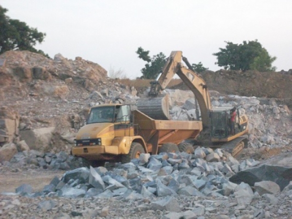Une carrière de granite dans un pays africain (Image à titre d&#039;illustration)