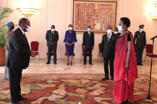 Côte d’Ivoire : Cinq nouveaux Ambassadeurs accrédités