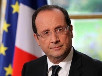 Fête nationale en Côte d&#039;Ivoire: Hollande appelle les Ivoirien à &quot;montrer au monde qu’ils ont définitivement tourné la page&quot; de la crise